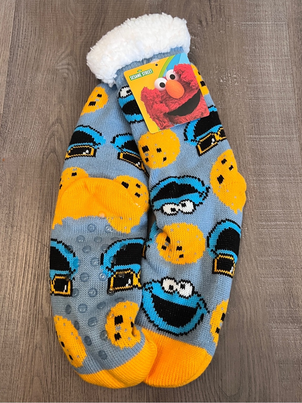 NWT Sesame Street Cookie Monster Sherpa-lined Slipper Socks w/ Grippers